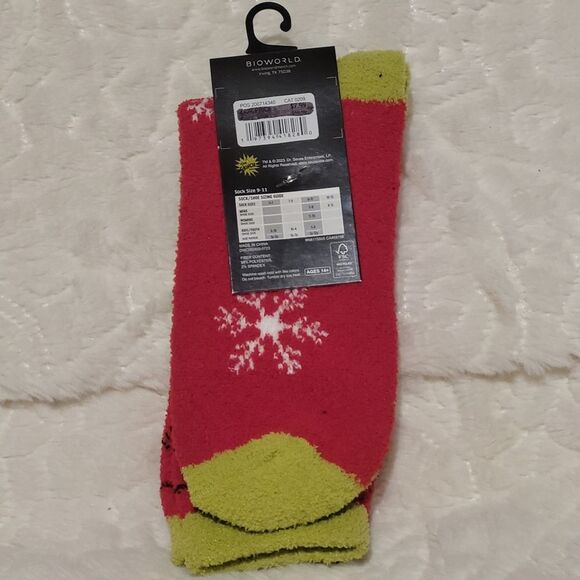 Bioworld Grinch Crew Socks 1 Pair Christmas Womens Sock Size 9-11 Shoes 5-10 New - Picture 4 of 10